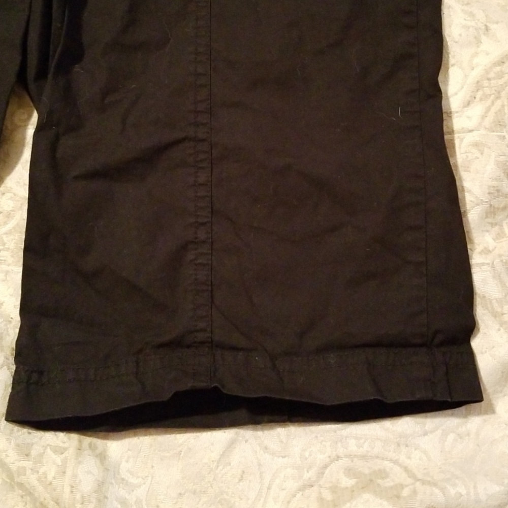 Shorts - Picture 2 of 3